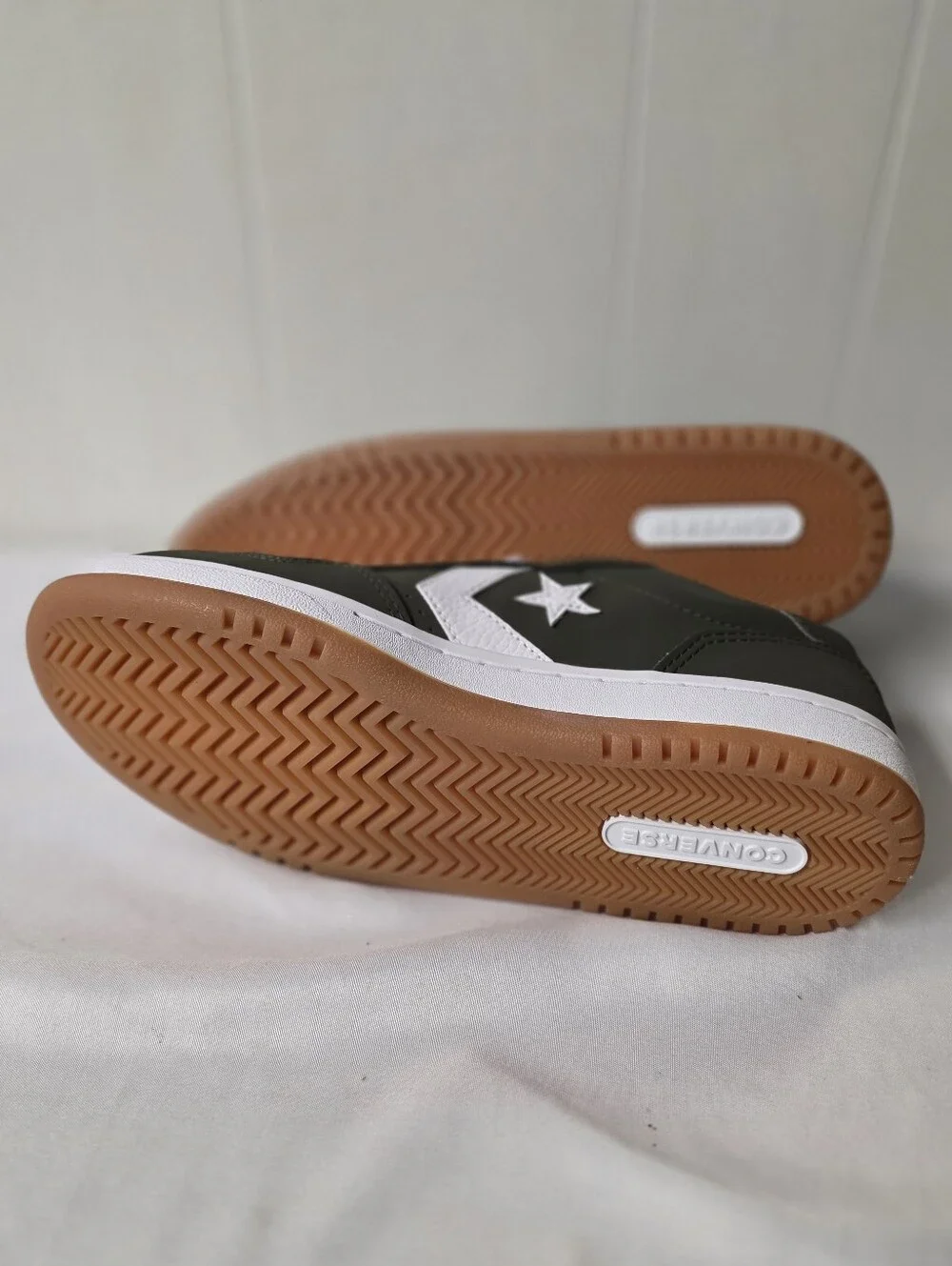 Converse Unisex Sport Casual Men's Low-Top Sneakers Good Natured/White Midsole